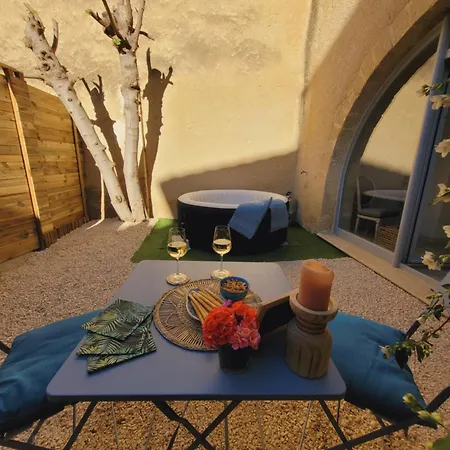 La Promenade & * Congéniès